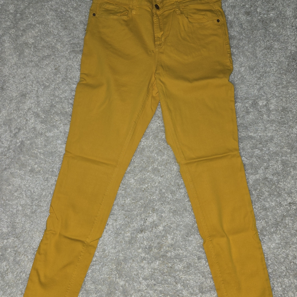 Old Navy Skinny Jeans Yellow